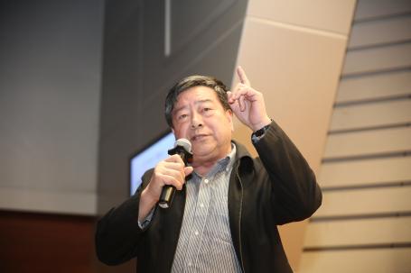 Teacher Shi (石老师) speaking